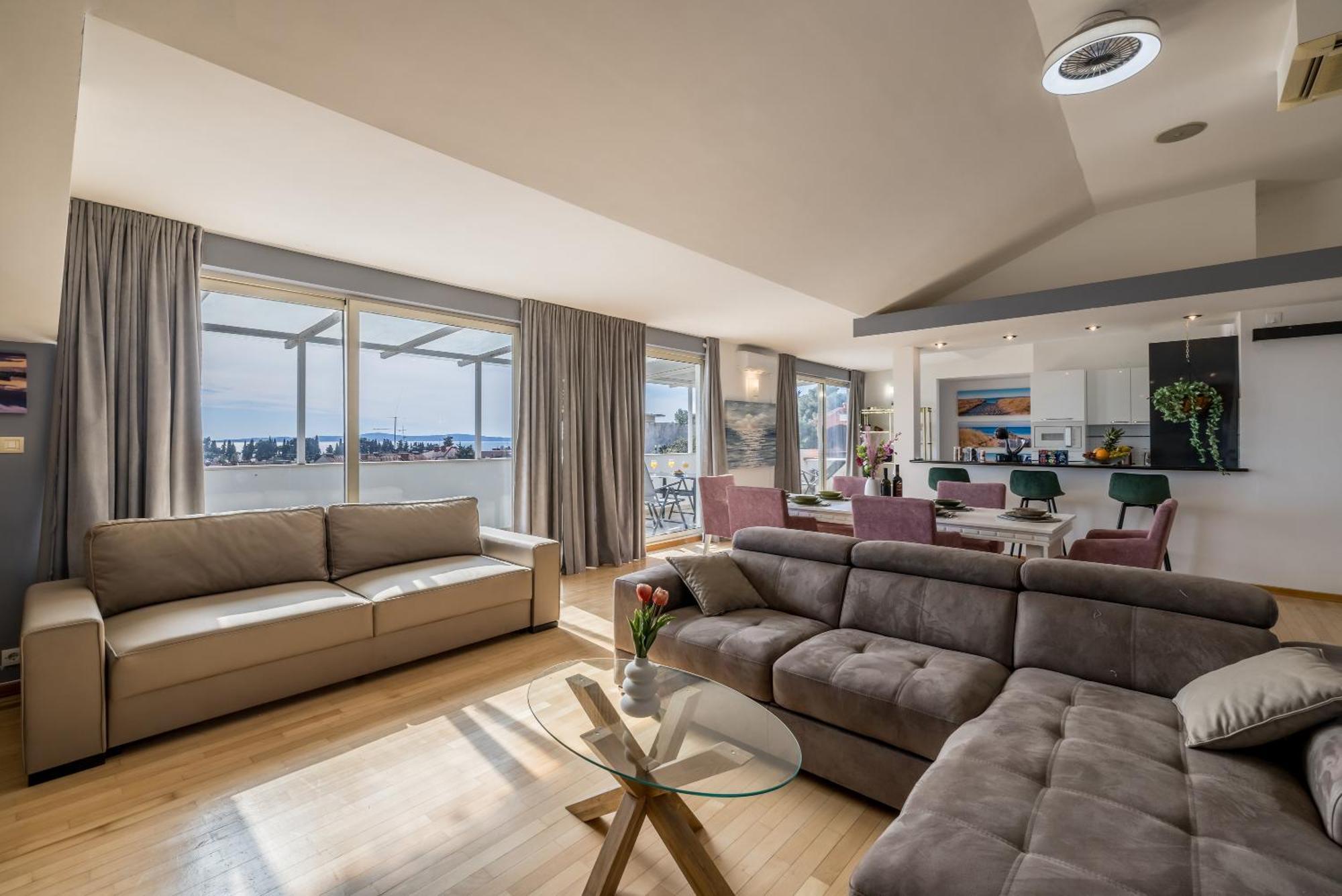 Urban Utopia Penthouse With Private Parking スプリト エクステリア 写真